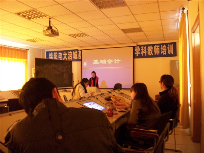 樂山專升本畢業(yè)證綿陽(yáng)卓然教育21年專注學(xué)歷教育-綿陽(yáng)市卓然教育咨詢服務(wù)中心